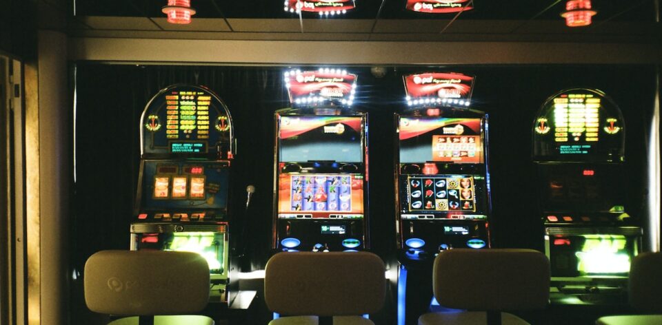 De ce provoacă jocurile de noroc dependență?