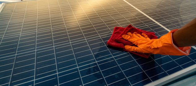 8 avantaje ale curățării panourilor fotovoltaice