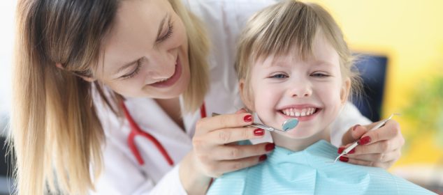 Când să începi tratamentul ortodontic pentru copilul tău